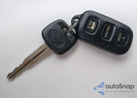 2004 Toyota Camry Le from USA, damaged, VIN 4T1BE32KX4U298724